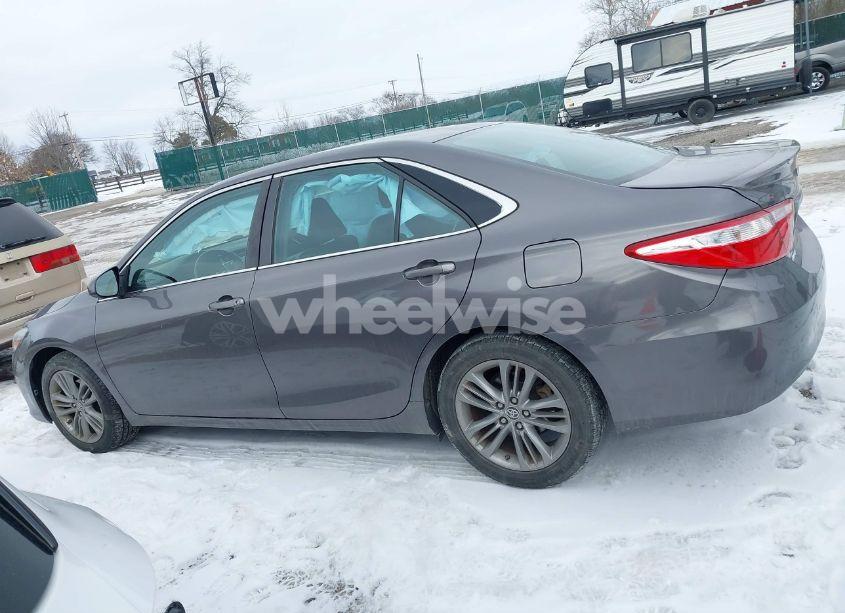 Photo 14 of 2015 Toyota Camry SE (VIN 4T1BF1FK8FU897216)