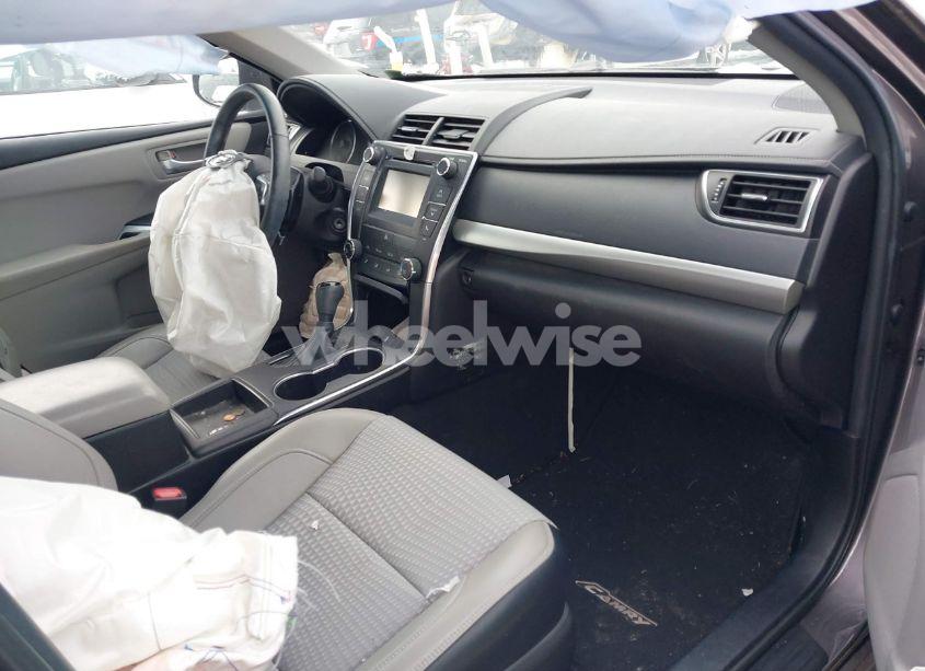 Photo 5 of 2015 Toyota Camry SE (VIN 4T1BF1FK8FU897216)