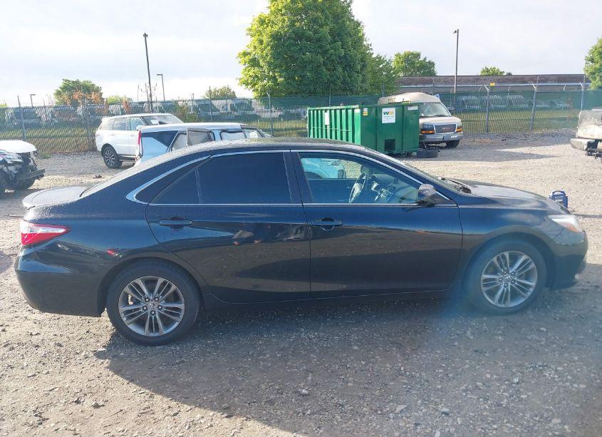 Photo 13 of 2015 Toyota Camry SE (VIN 4T1BF1FK8FU930442)