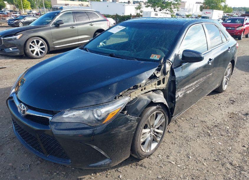 Photo 17 of 2015 Toyota Camry SE (VIN 4T1BF1FK8FU930442)