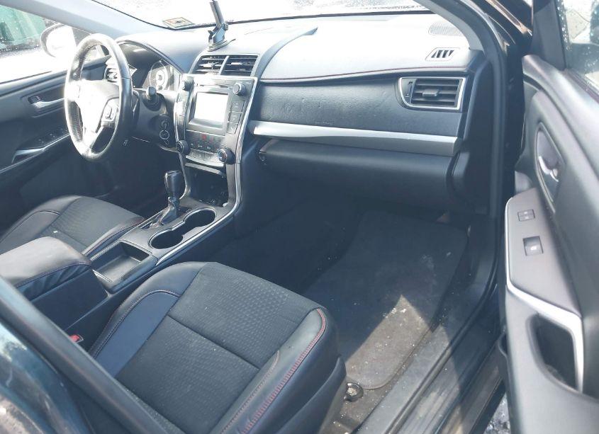 Photo 5 of 2015 Toyota Camry SE (VIN 4T1BF1FK8FU930442)