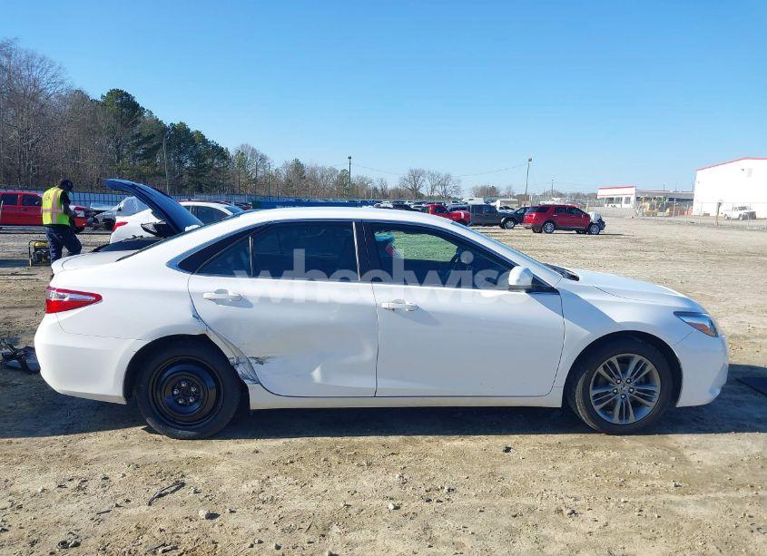 Photo 13 of 2015 Toyota Camry SE (VIN 4T1BF1FK8FU947192)