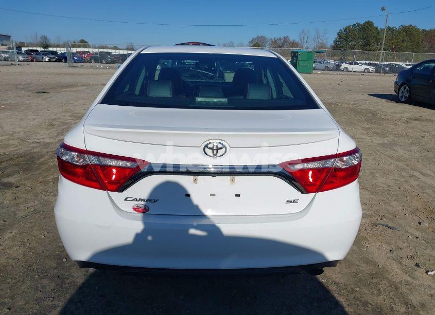 Photo 16 of 2015 Toyota Camry SE (VIN 4T1BF1FK8FU947192)