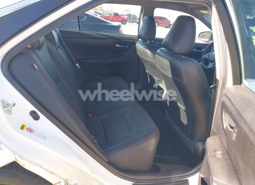 Photo 8 of 2015 Toyota Camry SE (VIN 4T1BF1FK8FU947192)