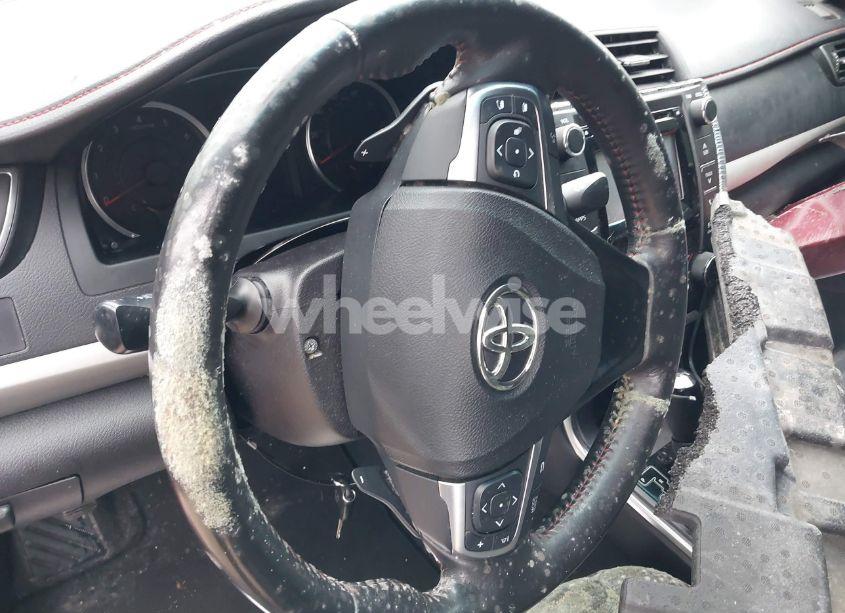 Photo 14 of 2015 Toyota Camry XSE (VIN 4T1BF1FK8FU953042)