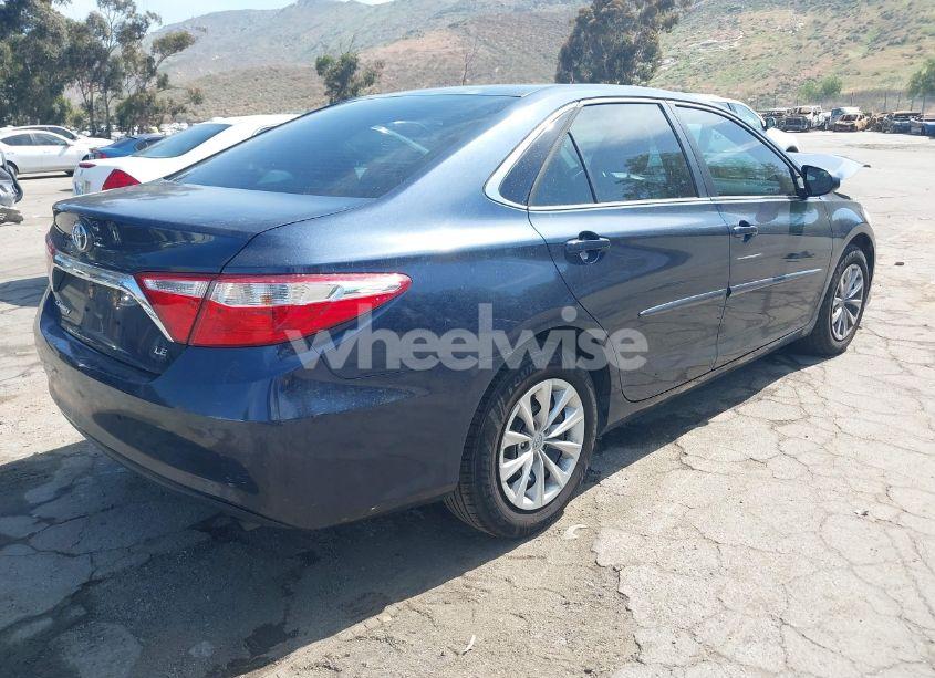 Photo 4 of 2015 Toyota Camry LE (VIN 4T1BF1FK8FU954286)