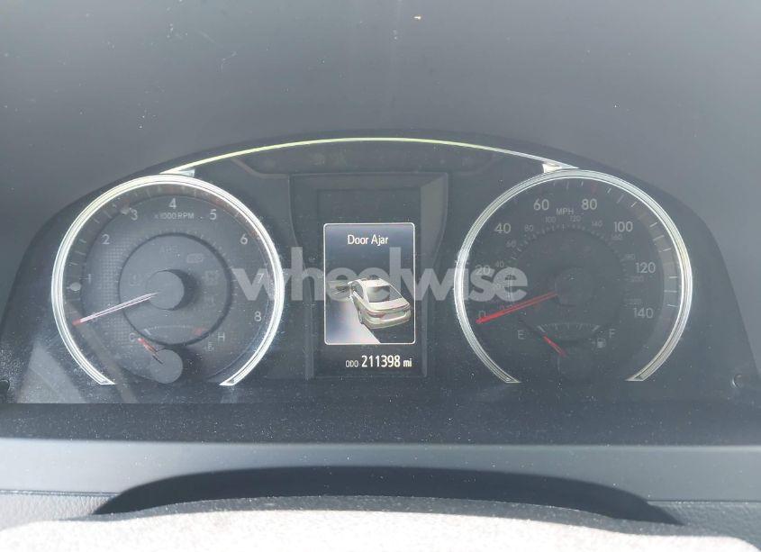 Photo 15 of 2015 Toyota Camry SE (VIN 4T1BF1FK8FU965823)