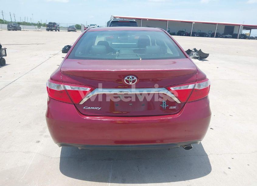 Photo 16 of 2015 Toyota Camry SE (VIN 4T1BF1FK8FU965823)