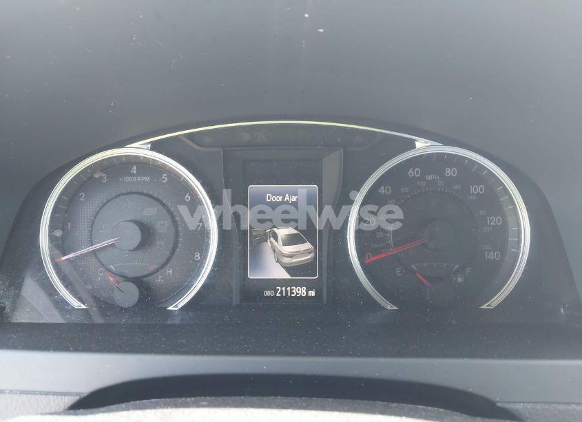 Photo 7 of 2015 Toyota Camry SE (VIN 4T1BF1FK8FU965823)