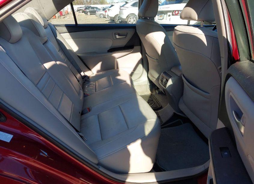 Photo 8 of 2015 Toyota Camry XLE (VIN 4T1BF1FK8FU972903)