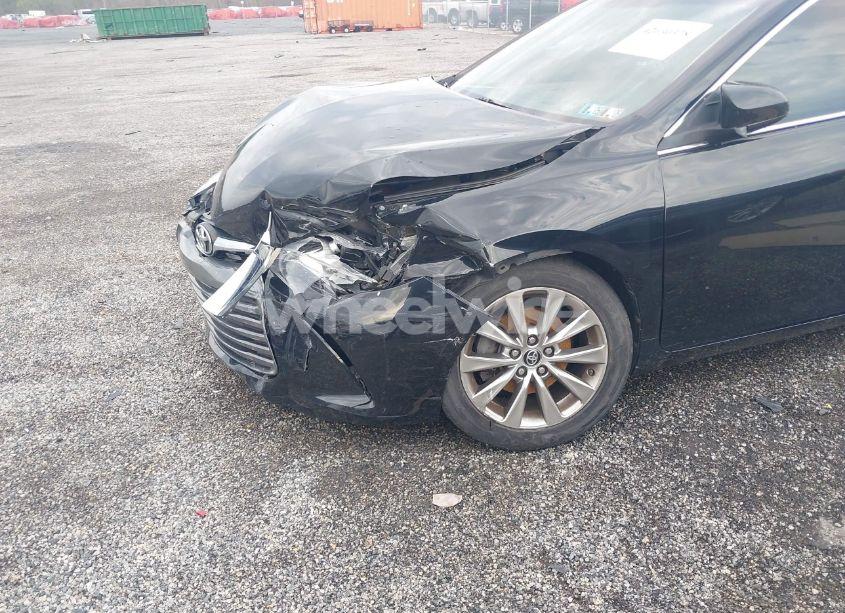 Photo 6 of 2015 Toyota Camry XLE (VIN 4T1BF1FK8FU973825)