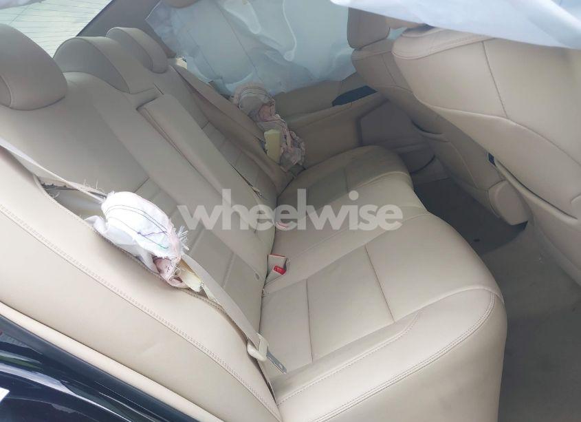 Photo 8 of 2015 Toyota Camry XLE (VIN 4T1BF1FK8FU973825)