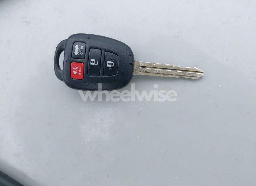 Photo 11 of 2015 Toyota Camry SE (VIN 4T1BF1FK8FU997395)