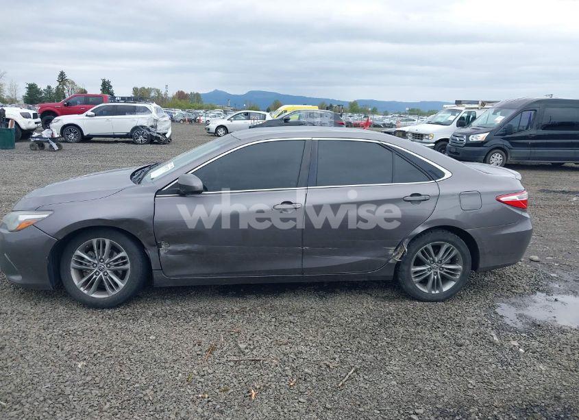 Photo 14 of 2015 Toyota Camry SE (VIN 4T1BF1FK8FU997395)