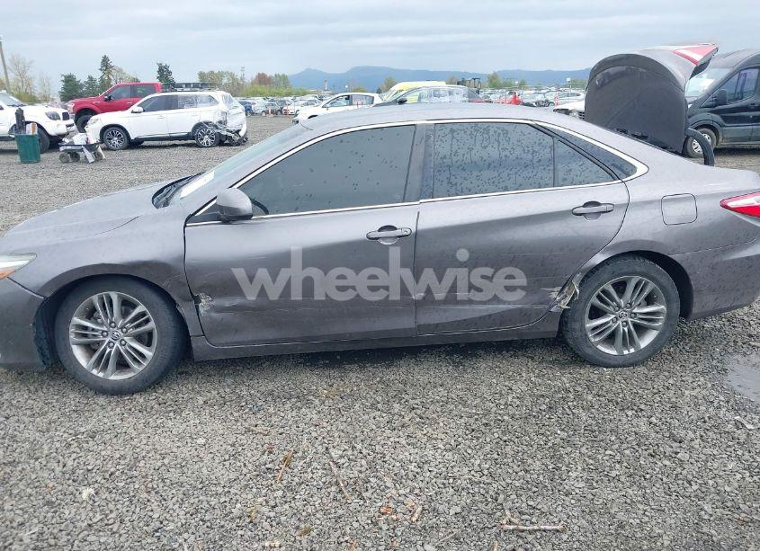 Photo 6 of 2015 Toyota Camry SE (VIN 4T1BF1FK8FU997395)