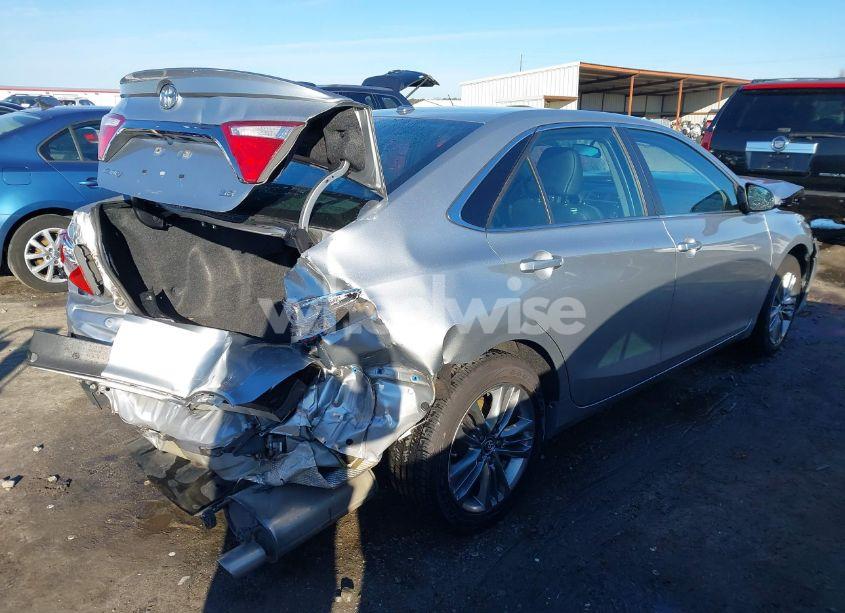 Photo 4 of 2016 Toyota Camry SE (VIN 4T1BF1FK8GU127258)