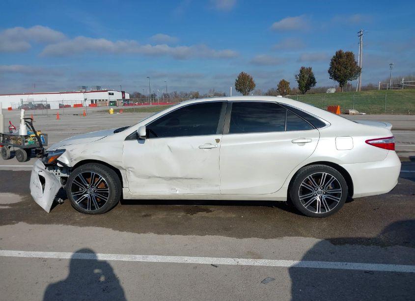 Photo 15 of 2016 Toyota Camry SE (VIN 4T1BF1FK8GU143024)