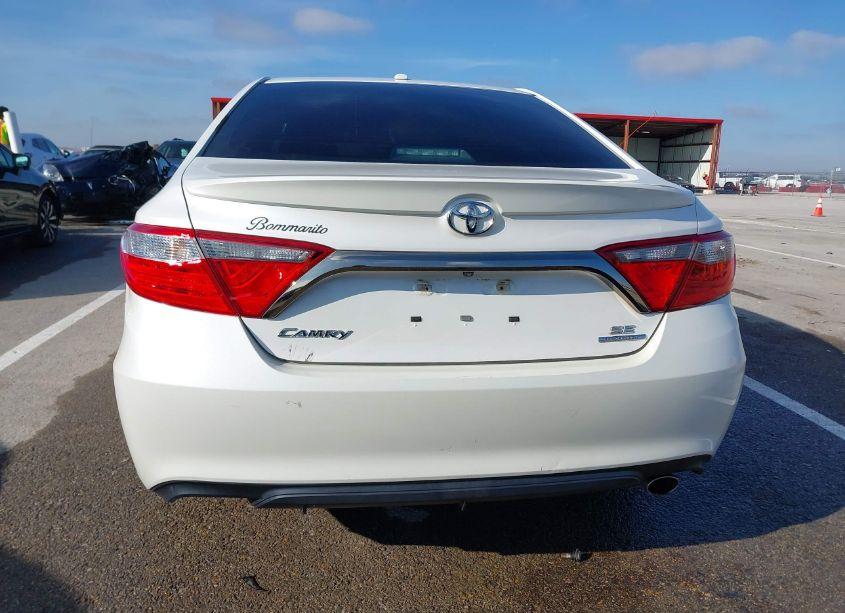 Photo 17 of 2016 Toyota Camry SE (VIN 4T1BF1FK8GU143024)