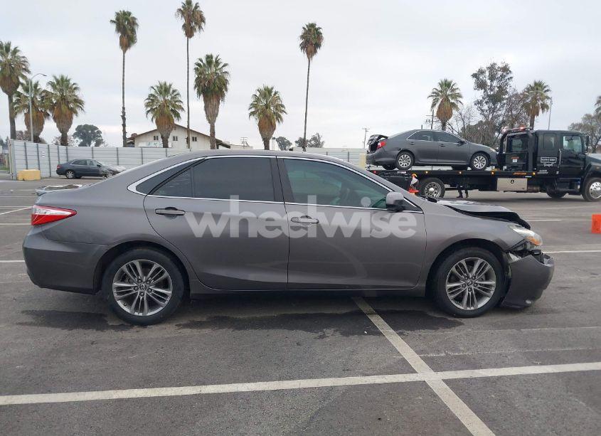 Photo 13 of 2016 Toyota Camry SE (VIN 4T1BF1FK8GU147932)