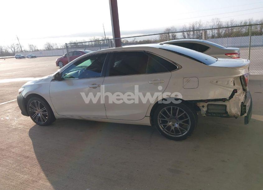 Photo 14 of 2016 Toyota Camry SE (VIN 4T1BF1FK8GU162253)