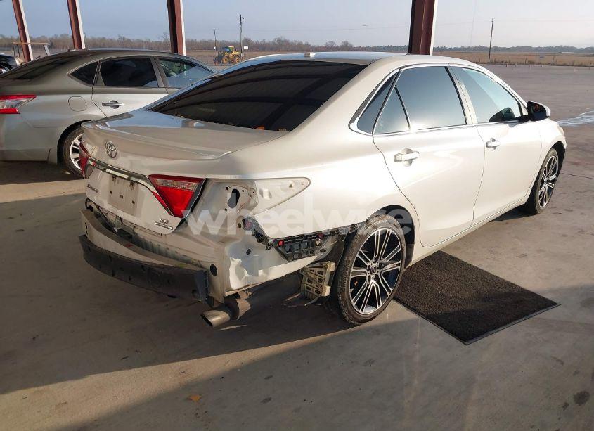 Photo 4 of 2016 Toyota Camry SE (VIN 4T1BF1FK8GU162253)