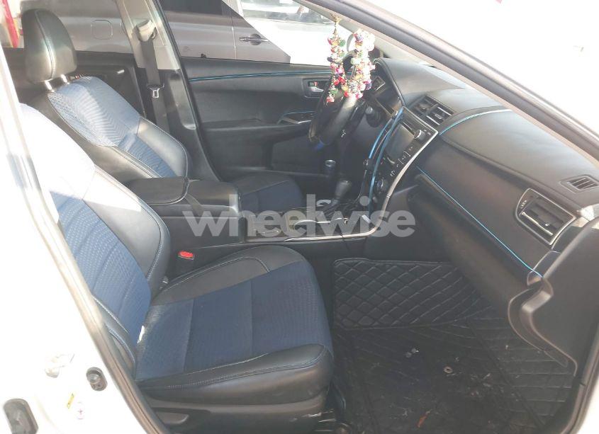 Photo 5 of 2016 Toyota Camry SE (VIN 4T1BF1FK8GU162253)