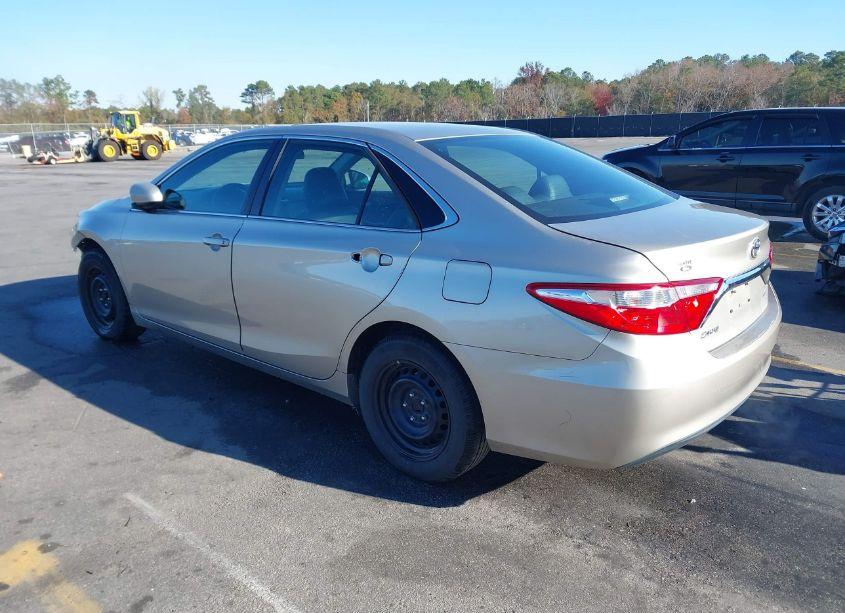 Photo 3 of 2016 Toyota Camry LE (VIN 4T1BF1FK8GU165993)