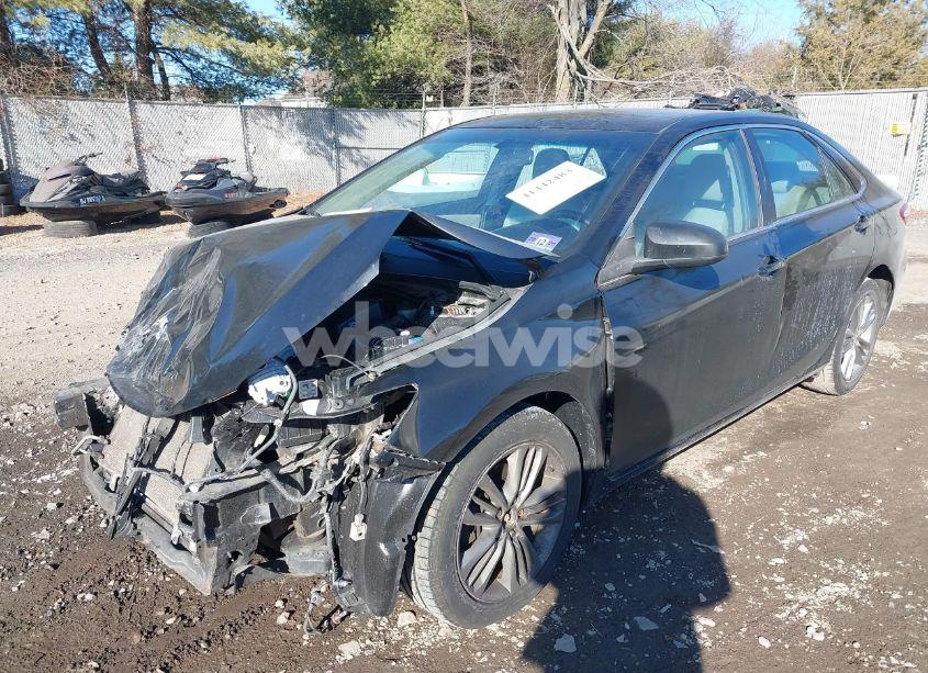 Photo 2 of 2016 Toyota Camry SE (VIN 4T1BF1FK8GU183197)