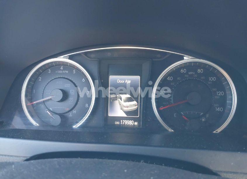 Photo 7 of 2016 Toyota Camry SE (VIN 4T1BF1FK8GU183197)