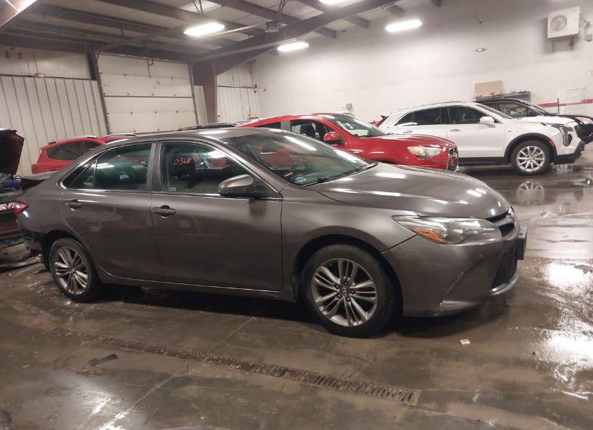 Photo 14 of 2016 Toyota Camry SE (VIN 4T1BF1FK8GU197102)