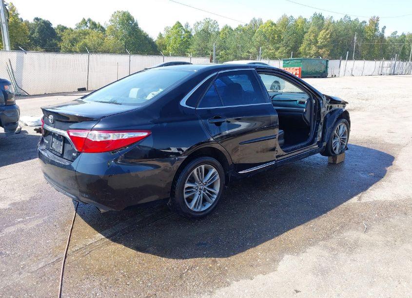 Photo 4 of 2016 Toyota Camry SE (VIN 4T1BF1FK8GU204193)