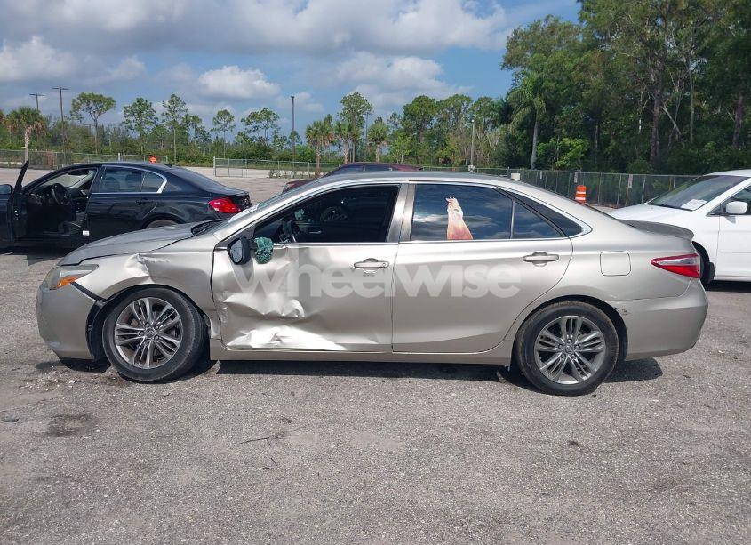 Photo 14 of 2016 Toyota Camry SE (VIN 4T1BF1FK8GU220863)