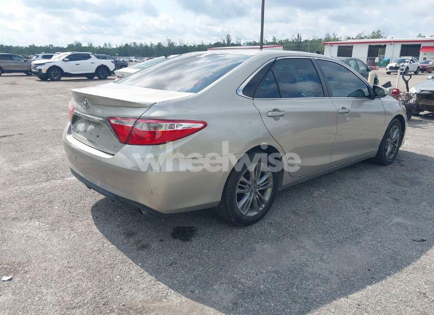 Photo 4 of 2016 Toyota Camry SE (VIN 4T1BF1FK8GU220863)