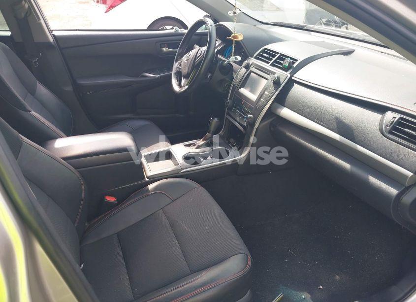 Photo 5 of 2016 Toyota Camry SE (VIN 4T1BF1FK8GU220863)