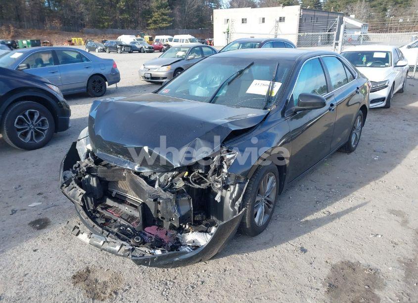 Photo 2 of 2016 Toyota Camry SE (VIN 4T1BF1FK8GU222659)