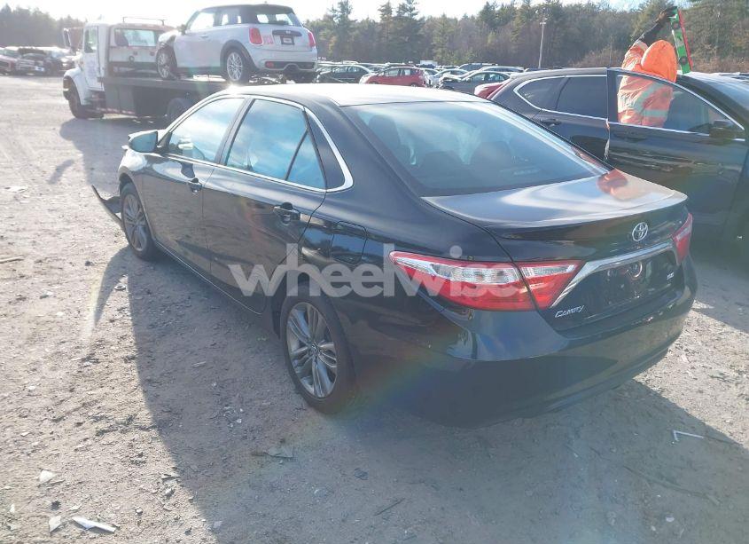 Photo 3 of 2016 Toyota Camry SE (VIN 4T1BF1FK8GU222659)
