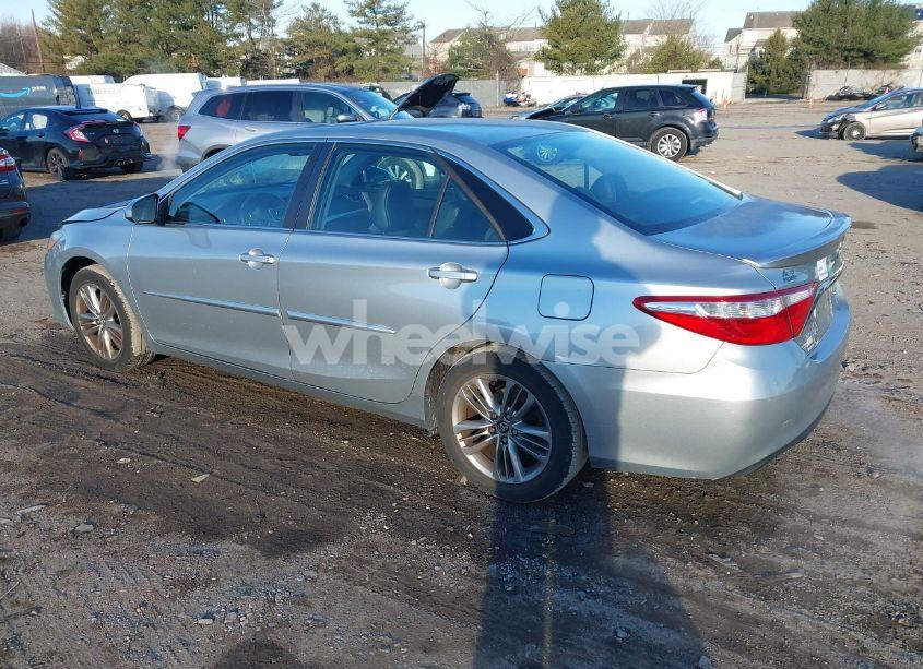 Photo 3 of 2016 Toyota Camry SE (VIN 4T1BF1FK8GU222998)