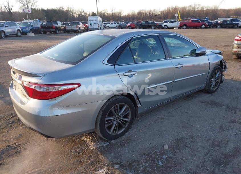 Photo 4 of 2016 Toyota Camry SE (VIN 4T1BF1FK8GU222998)