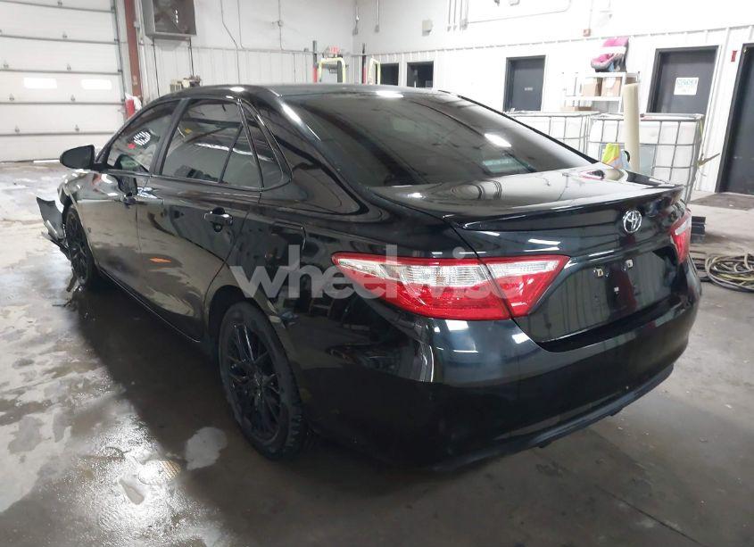 Photo 3 of 2016 Toyota Camry SE (VIN 4T1BF1FK8GU225013)
