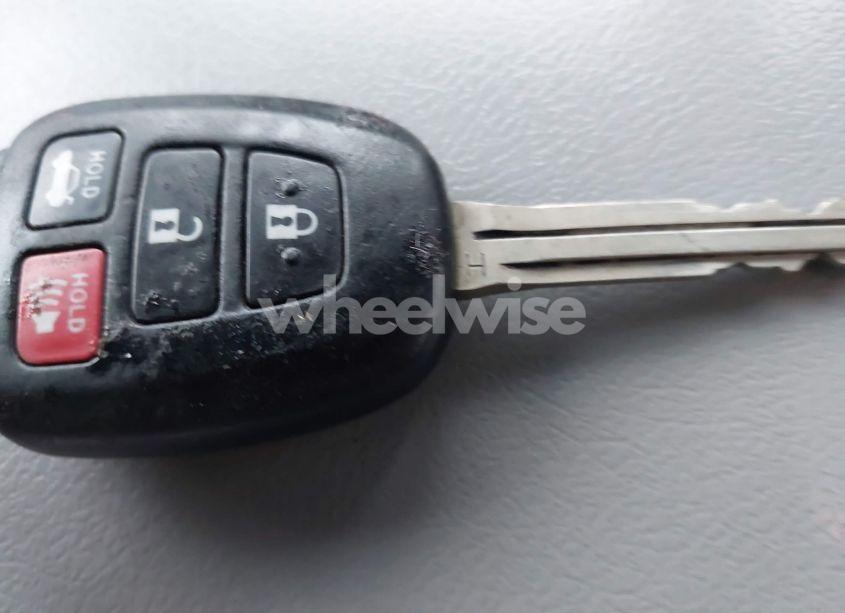 Photo 11 of 2016 Toyota Camry SE (VIN 4T1BF1FK8GU227439)