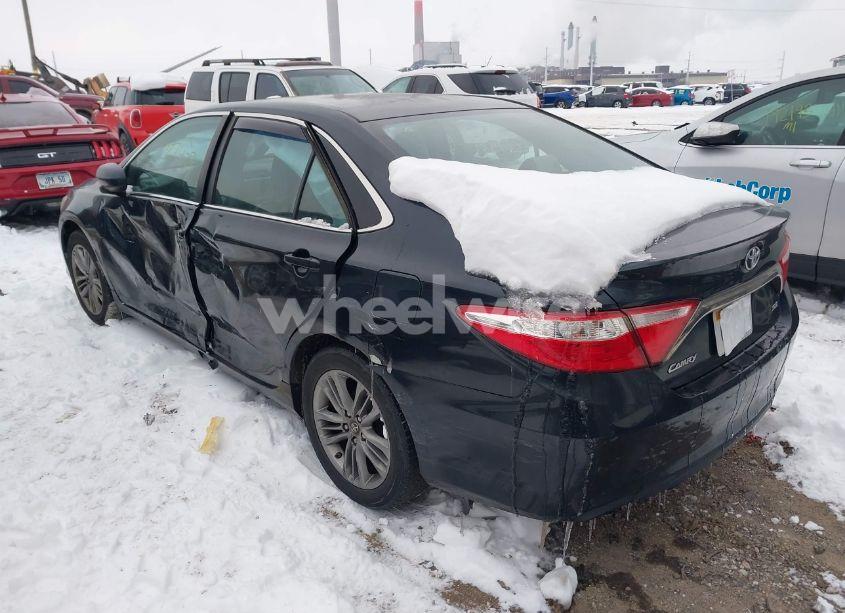 Photo 3 of 2016 Toyota Camry SE (VIN 4T1BF1FK8GU227439)
