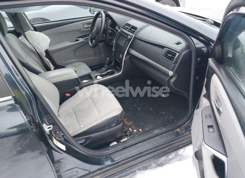 Photo 5 of 2016 Toyota Camry SE (VIN 4T1BF1FK8GU227439)