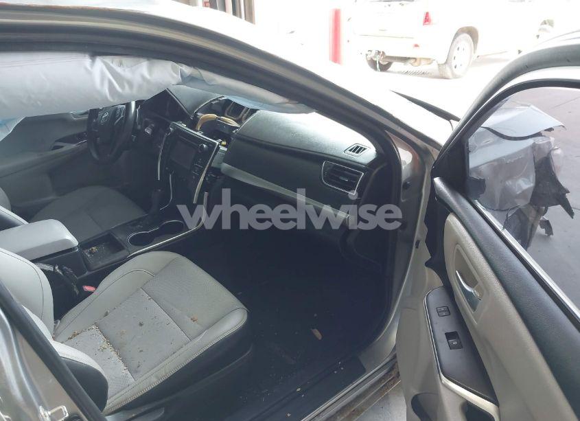 Photo 5 of 2016 Toyota Camry SE (VIN 4T1BF1FK8GU242264)