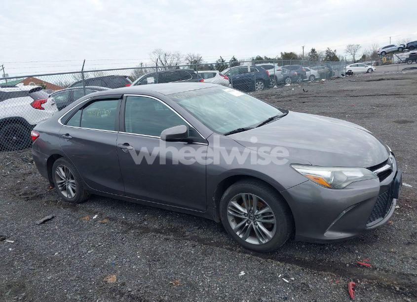 Photo 13 of 2016 Toyota Camry SE (VIN 4T1BF1FK8GU245424)