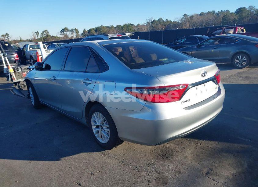 Photo 3 of 2016 Toyota Camry LE (VIN 4T1BF1FK8GU245892)