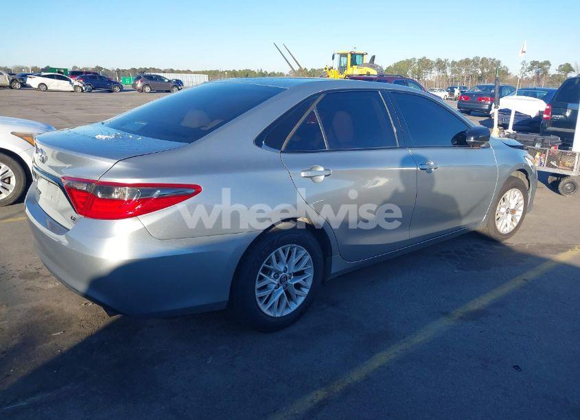 Photo 4 of 2016 Toyota Camry LE (VIN 4T1BF1FK8GU245892)