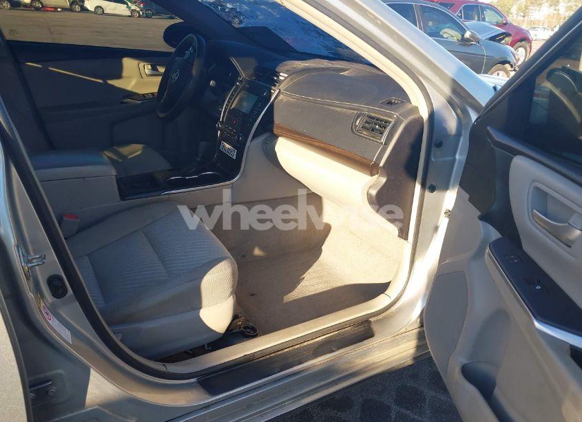 Photo 5 of 2016 Toyota Camry LE (VIN 4T1BF1FK8GU245892)