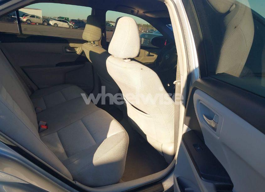 Photo 8 of 2016 Toyota Camry LE (VIN 4T1BF1FK8GU245892)