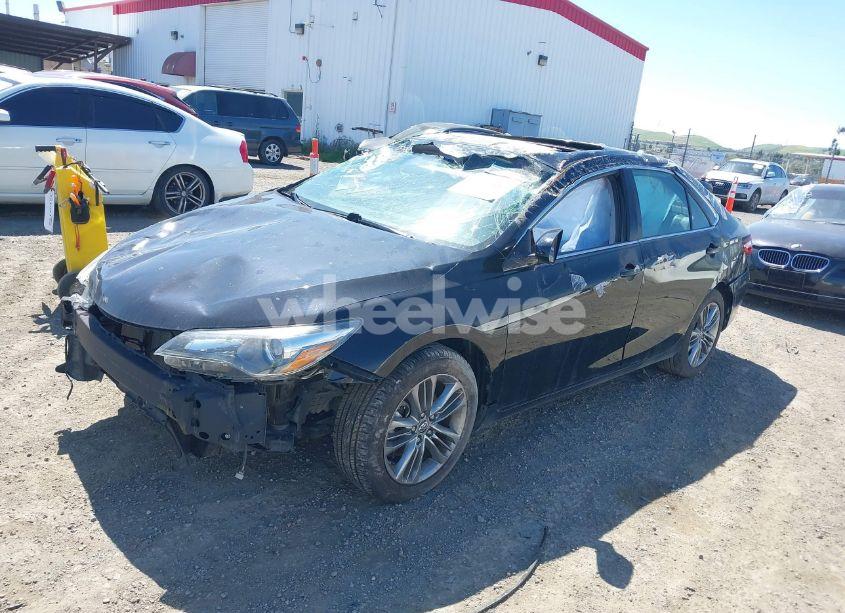 Photo 2 of 2016 Toyota Camry SE (VIN 4T1BF1FK8GU257671)