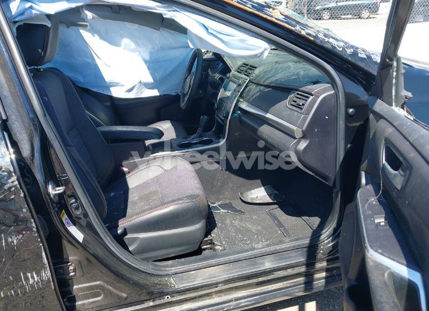 Photo 5 of 2016 Toyota Camry SE (VIN 4T1BF1FK8GU257671)